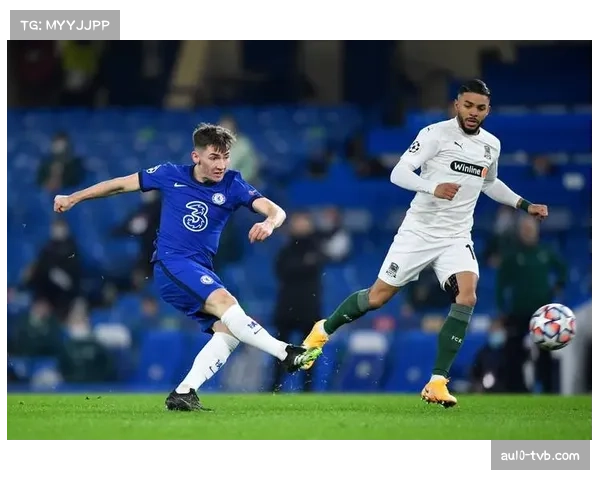 伤病报告:切尔西主力中卫因参与定位球进攻时碰撞受伤离场 伤病报告:切尔西主力中卫因参与定位球进攻时碰撞受伤离场